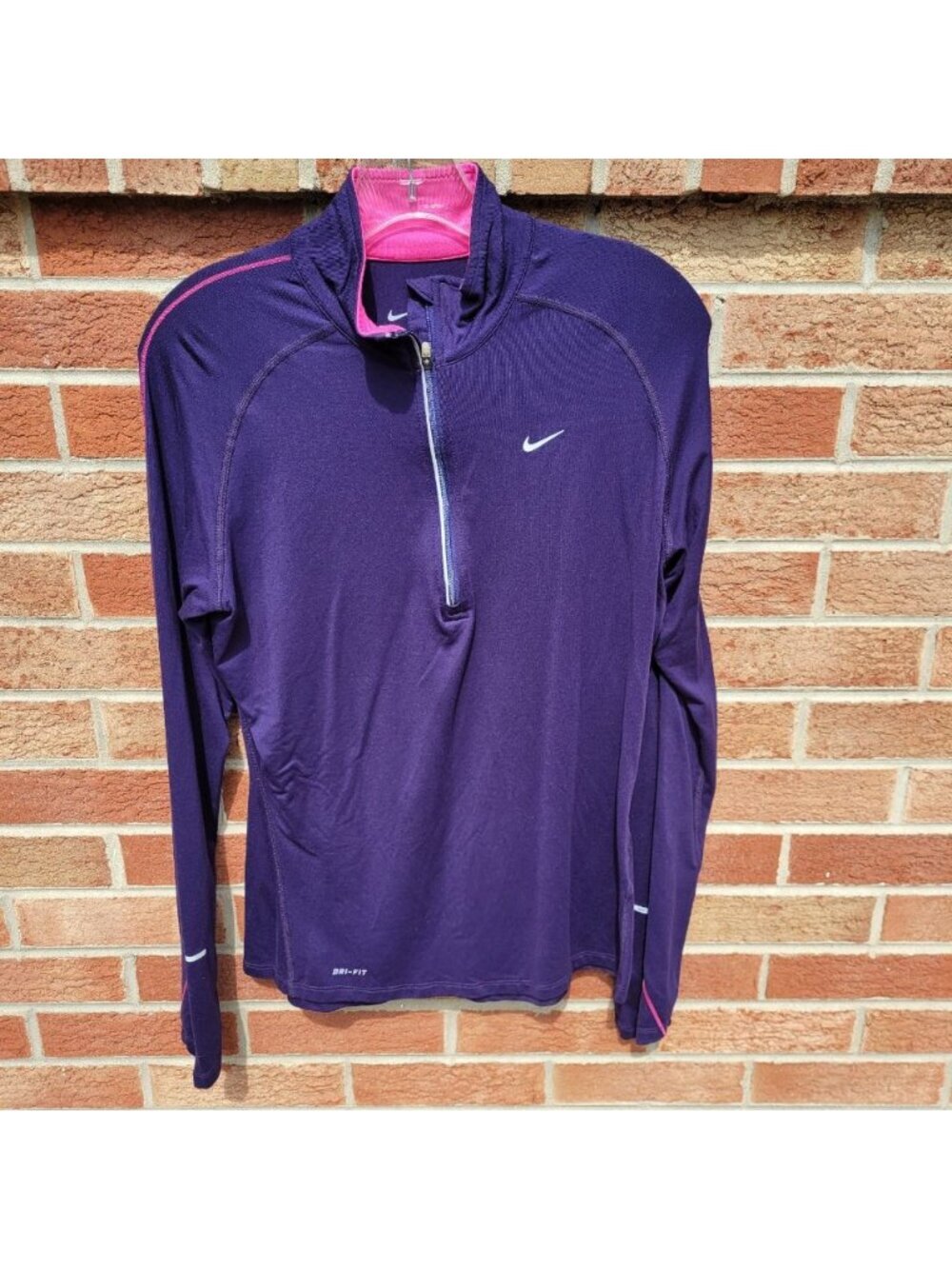 Nike Dri-Fit 1/4 Zip Long Sleeve Shirt Women's Size Medium Purple Running